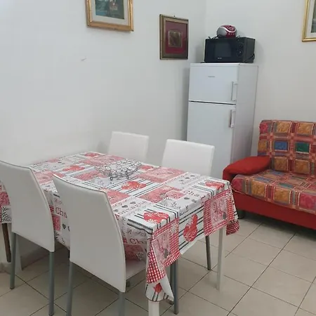 Apartment Mortelle
